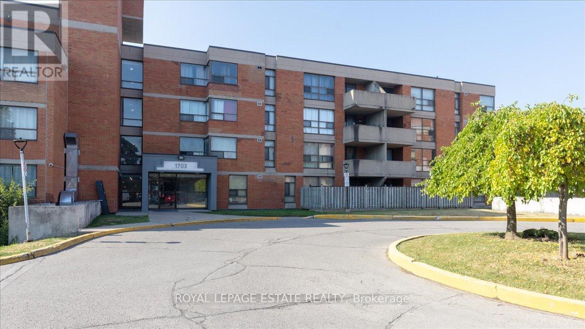 Photo 2 of P 3 1703 Mccowan Road, Toronto ON