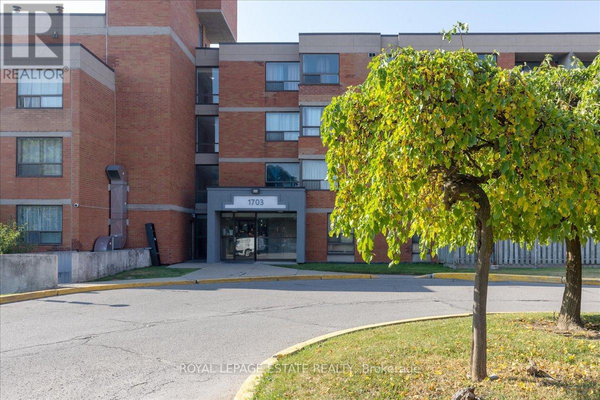 Photo 3 of P 3 1703 Mccowan Road, Toronto ON