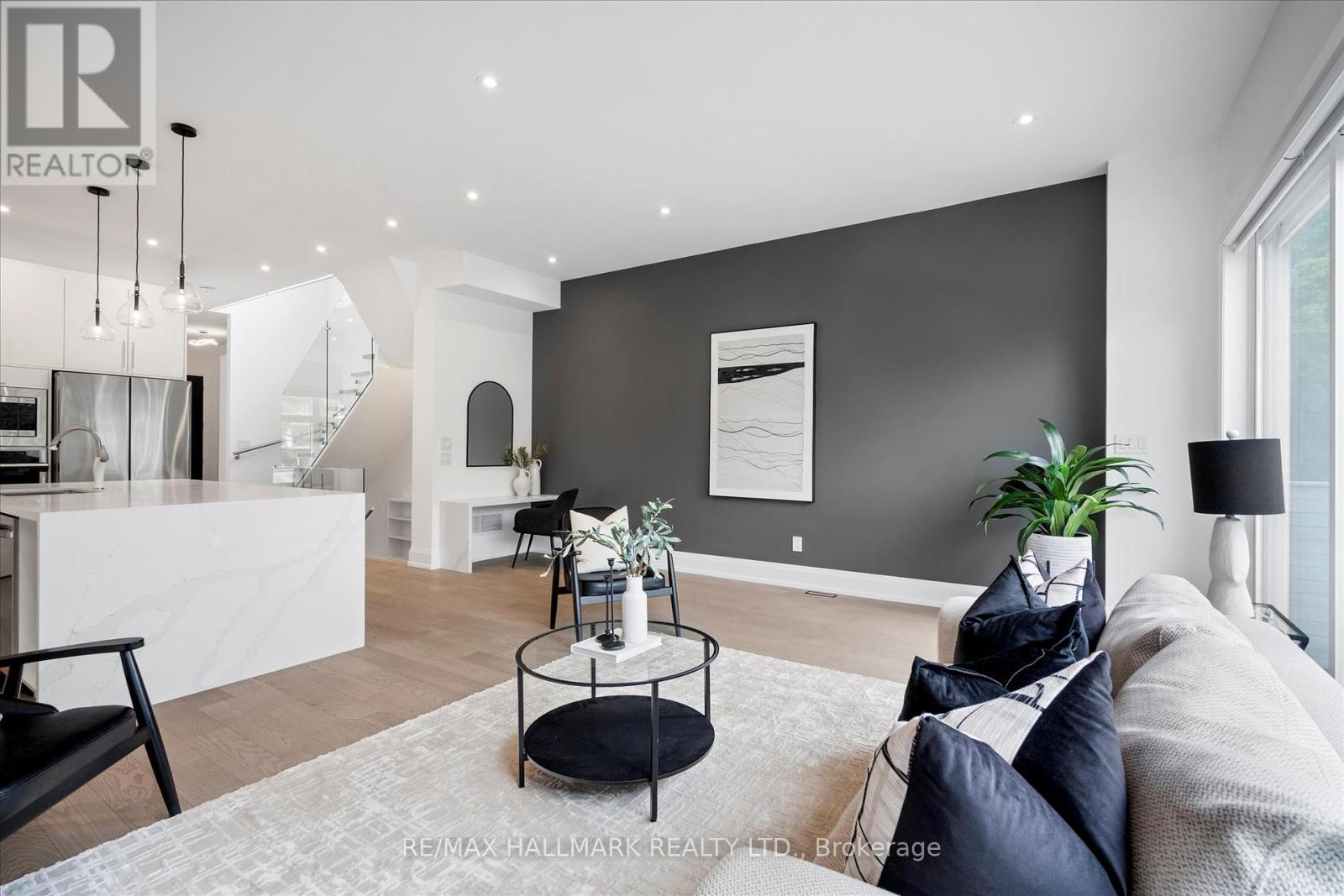Photo 15 of 40 Manderley Drive, Toronto ON