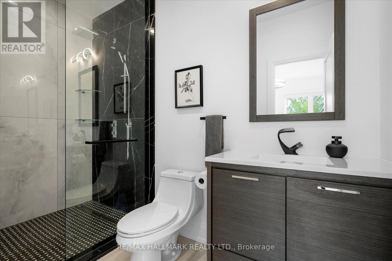 Photo 21 of 40 Manderley Drive, Toronto ON