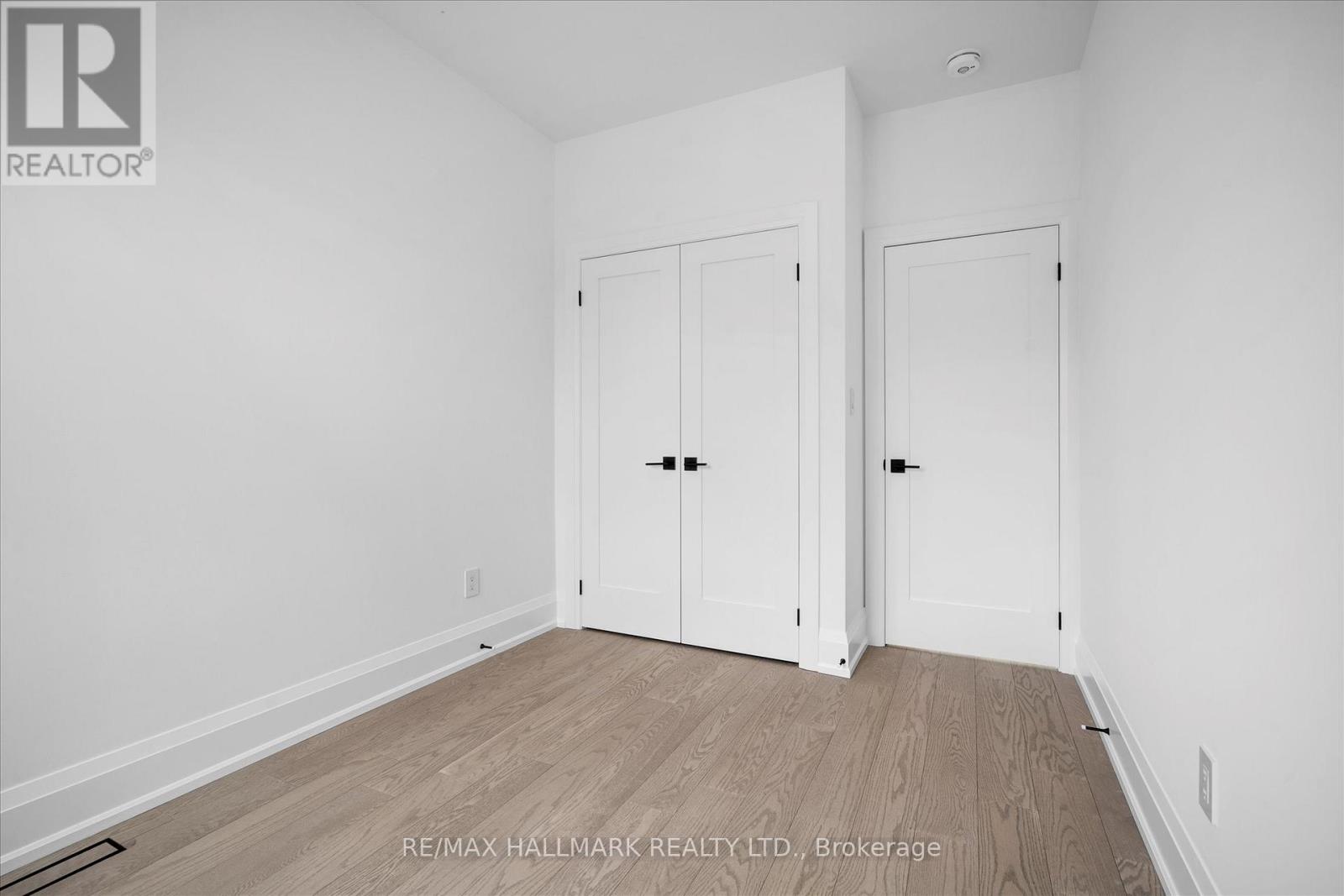 Photo 25 of 40 Manderley Drive, Toronto ON