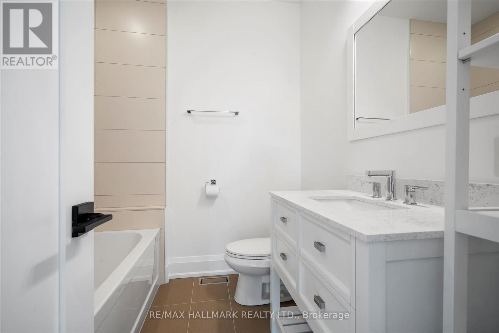 Photo 28 of 40 Manderley Drive, Toronto ON