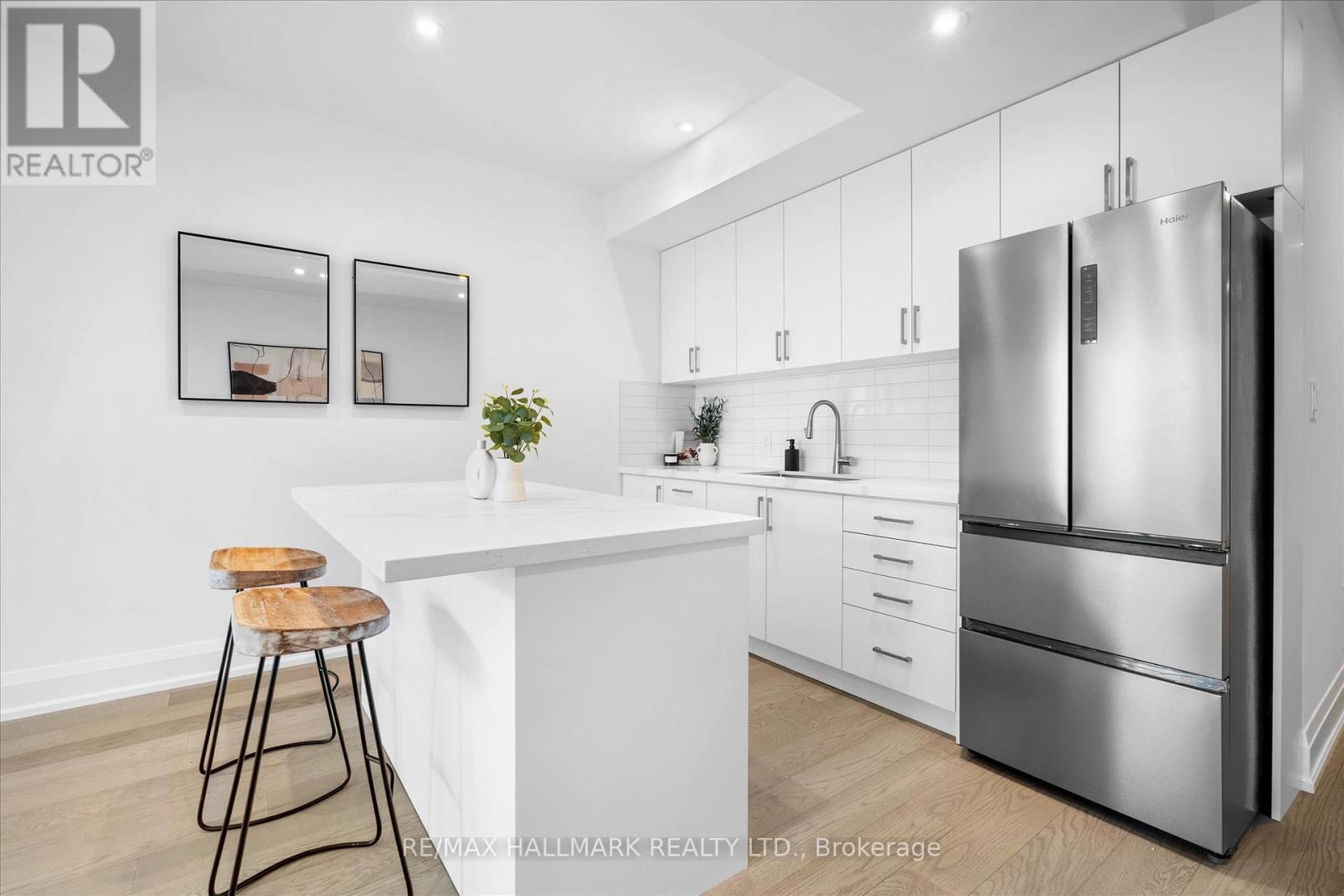 Photo 37 of 40 Manderley Drive, Toronto ON