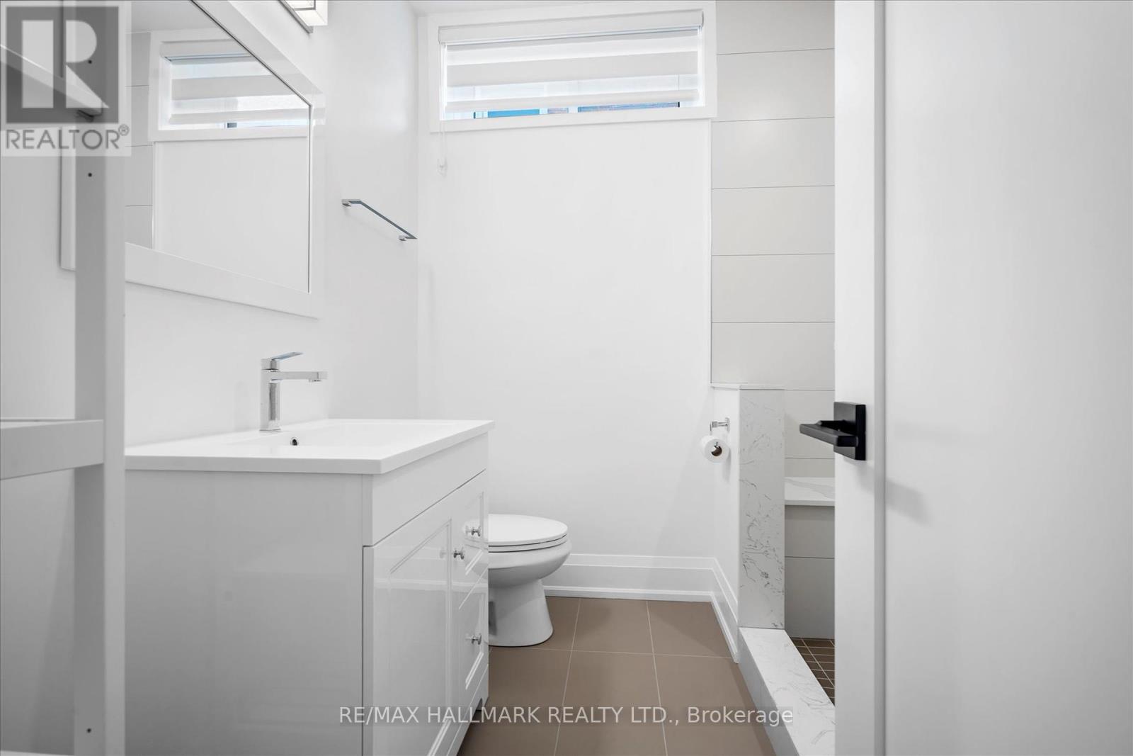 Photo 41 of 40 Manderley Drive, Toronto ON