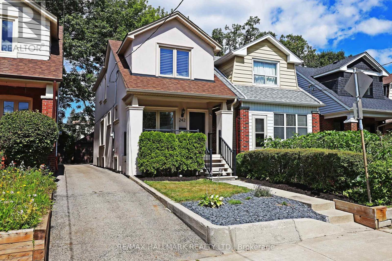 Photo 1 of 242 Springdale Boulevard, Toronto ON
