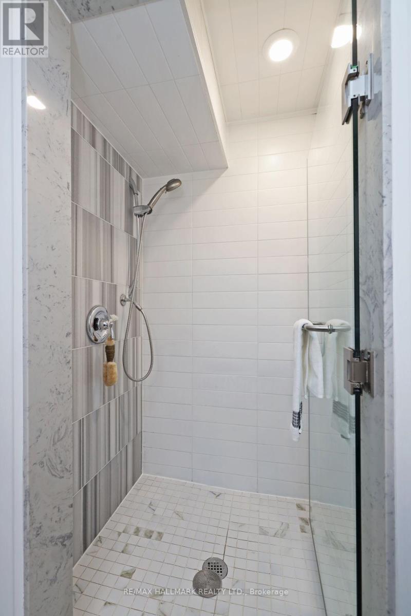 Photo 36 of 242 Springdale Boulevard, Toronto ON