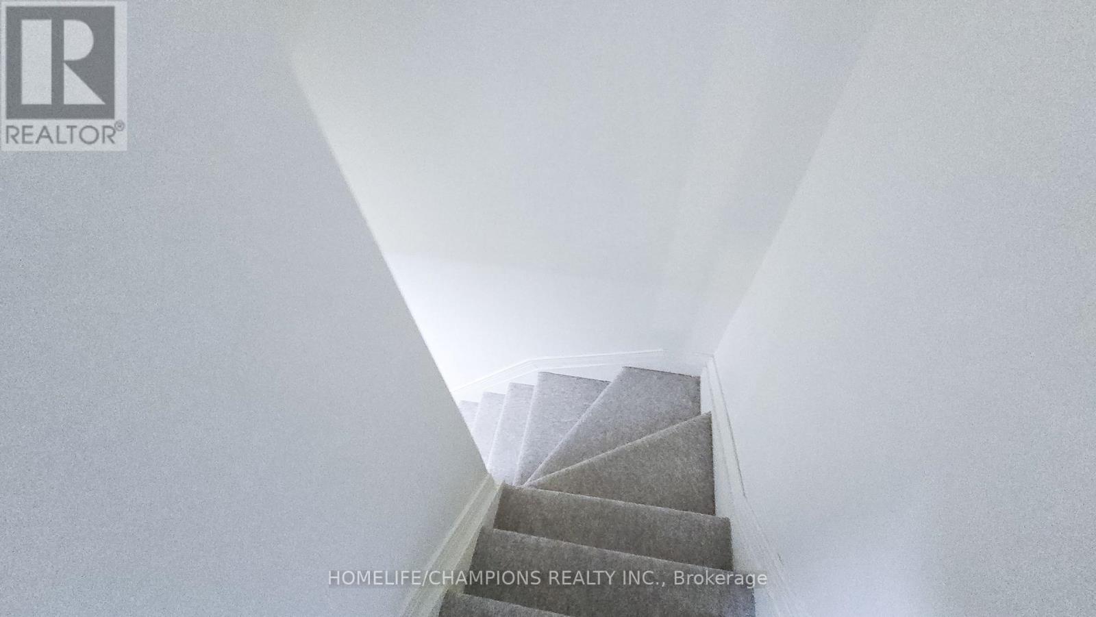 Photo 23 of 164 Wright Crescent, Ajax ON