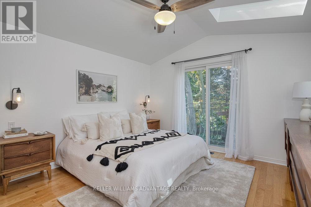 Photo 20 of 24 Lyncroft Drive, Toronto ON