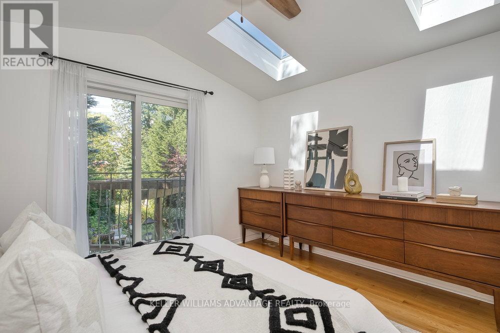 Photo 21 of 24 Lyncroft Drive, Toronto ON