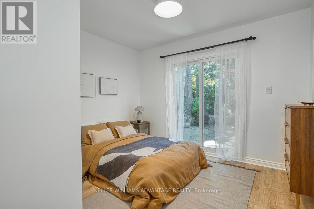 Photo 32 of 24 Lyncroft Drive, Toronto ON