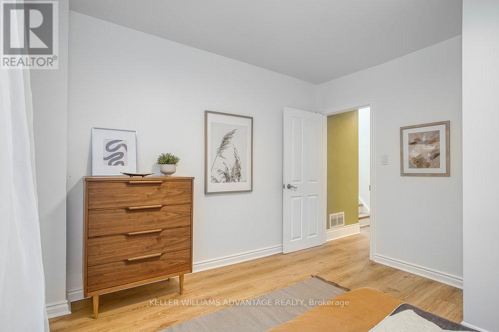 Photo 33 of 24 Lyncroft Drive, Toronto ON