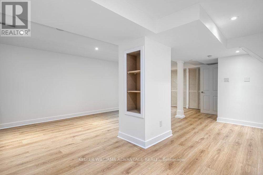 Photo 38 of 24 Lyncroft Drive, Toronto ON