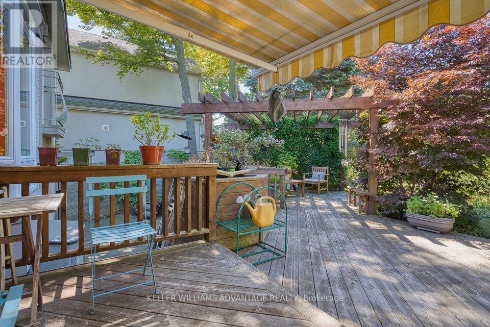 Photo 40 of 24 Lyncroft Drive, Toronto ON