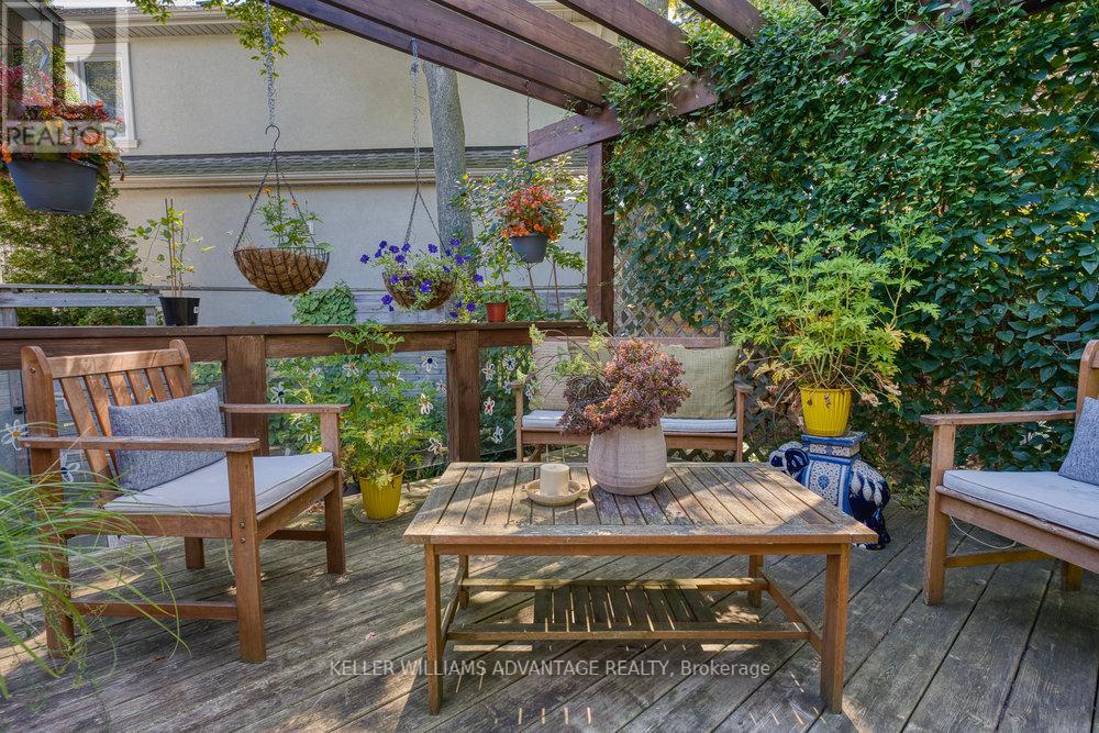 Photo 46 of 24 Lyncroft Drive, Toronto ON