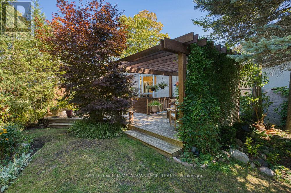 Photo 49 of 24 Lyncroft Drive, Toronto ON