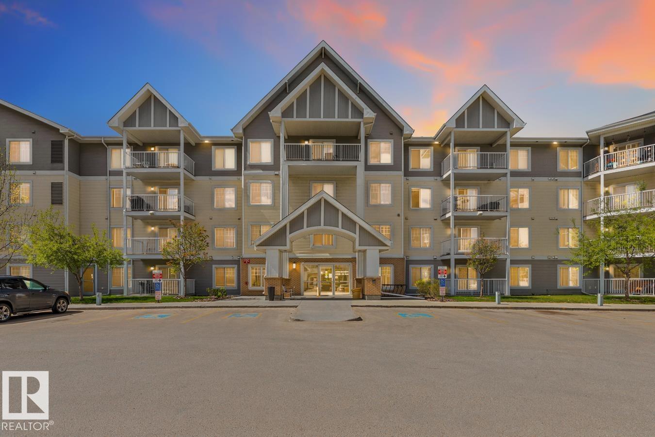 Photo 1 of 115 2208 44 Av Nw, Edmonton AB