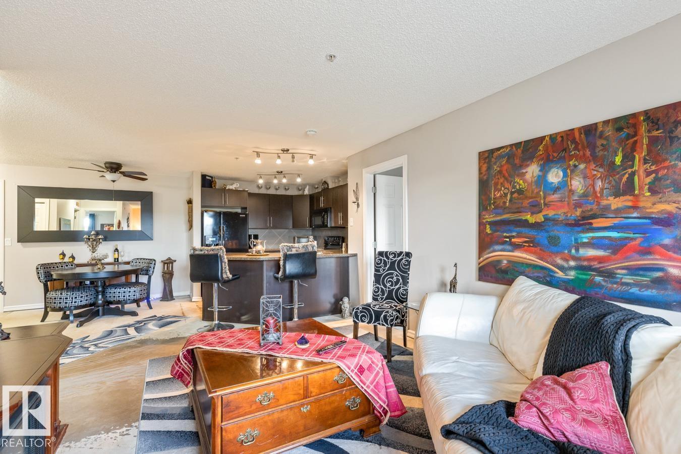 Photo 9 of 115 2208 44 Av Nw, Edmonton AB
