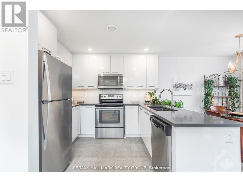 Photo 11 of 10 340 Tribeca Private, Ottawa ON