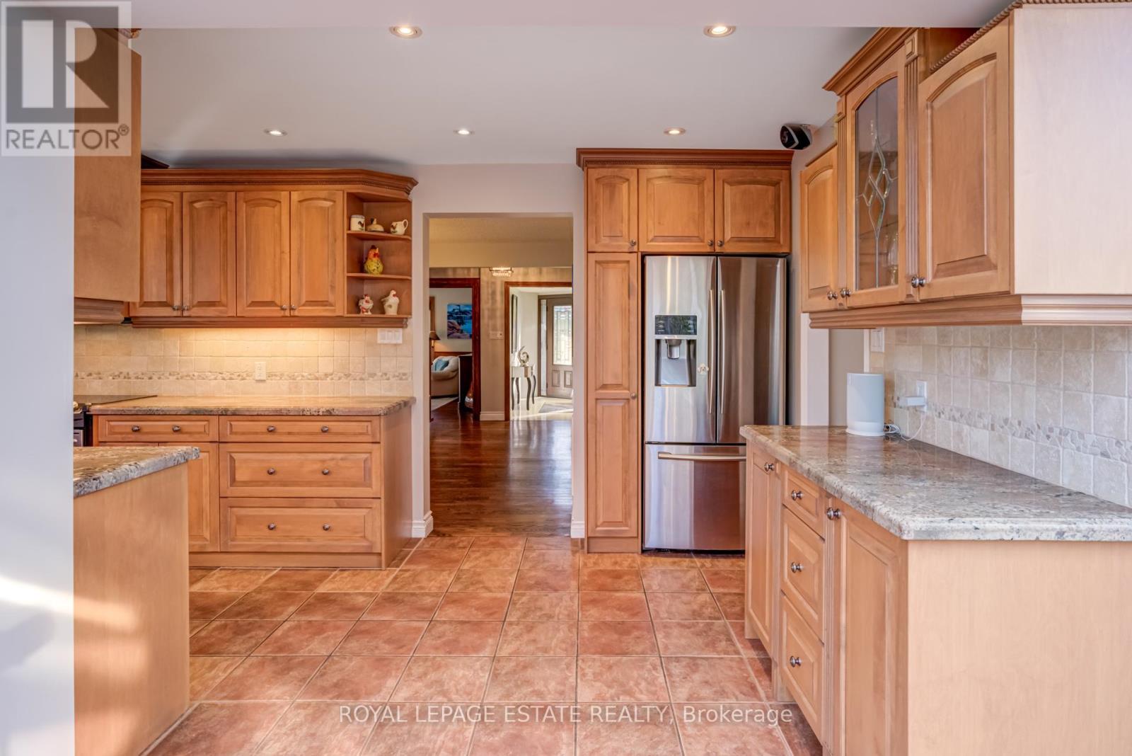 Photo 10 of 65 Watch Hill Road, King ON