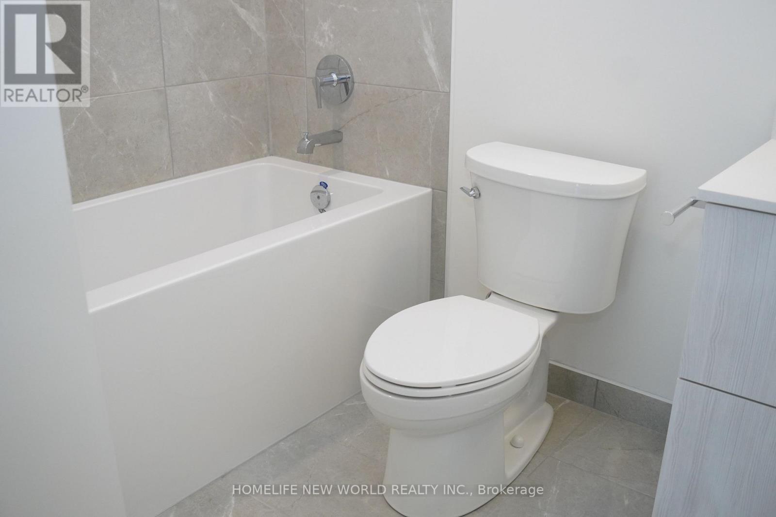 Photo 17 of 706 6 David Eyer Road, Richmond Hill ON