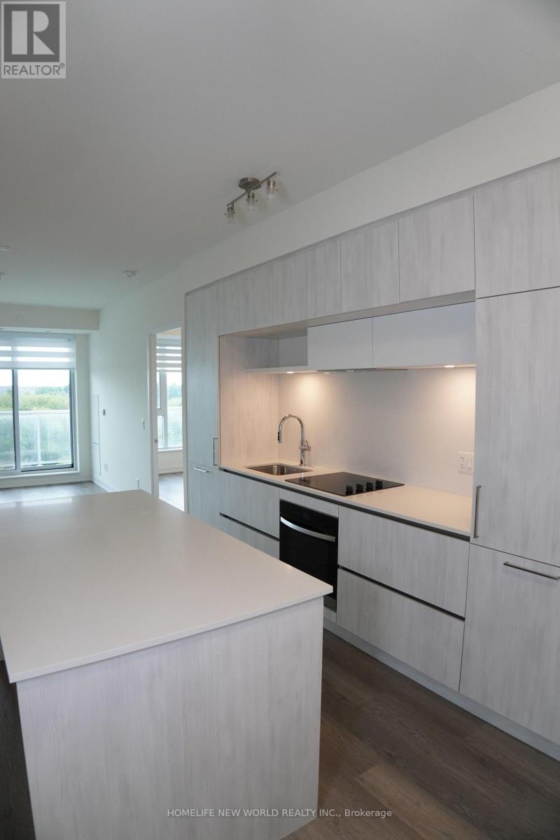 Photo 8 of 706 6 David Eyer Road, Richmond Hill ON