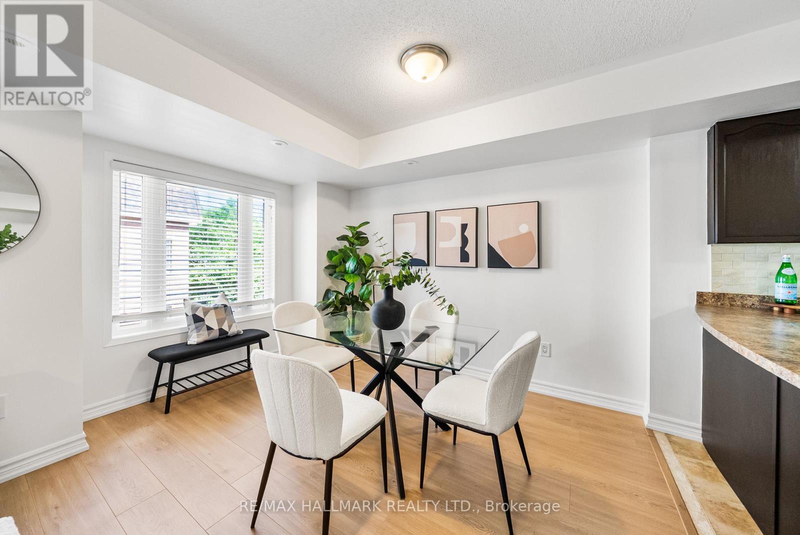 Photo 19 of 213 308 John Street, Markham ON