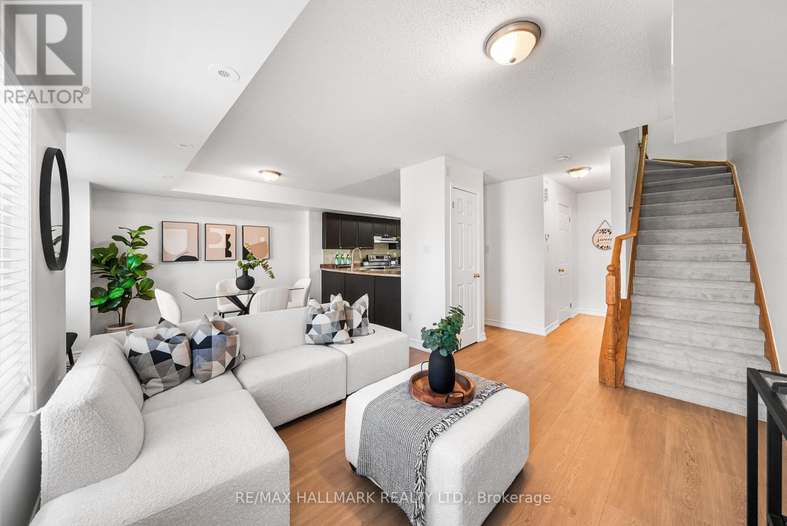 Photo 21 of 213 308 John Street, Markham ON