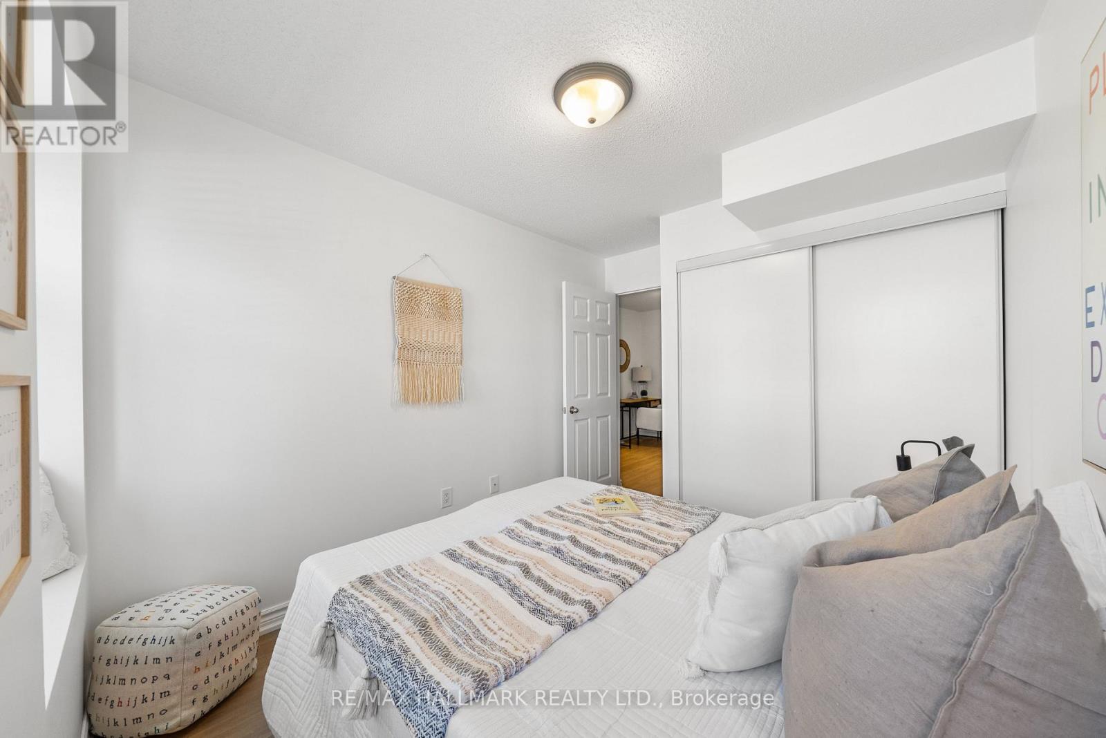 Photo 24 of 213 308 John Street, Markham ON