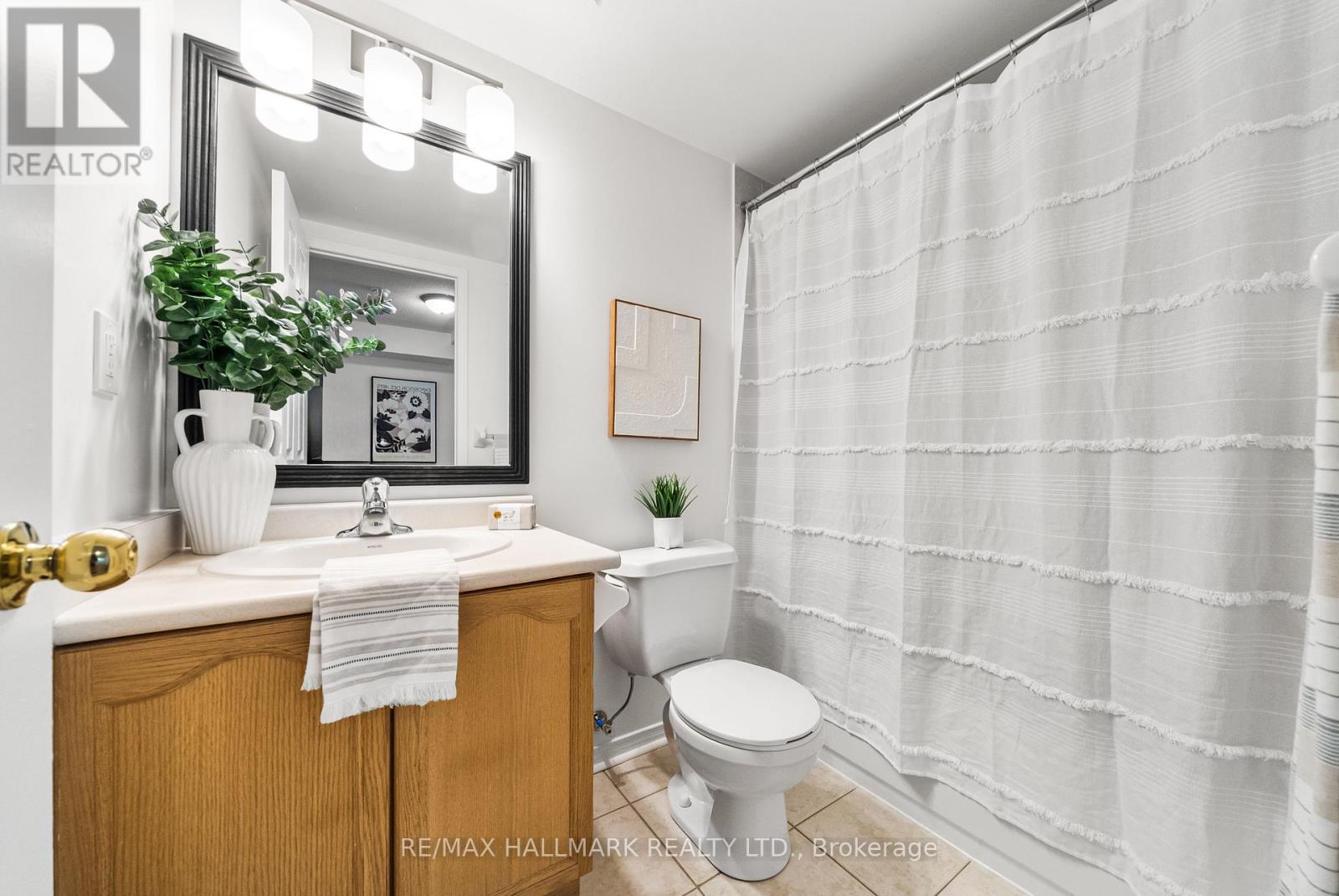 Photo 31 of 213 308 John Street, Markham ON