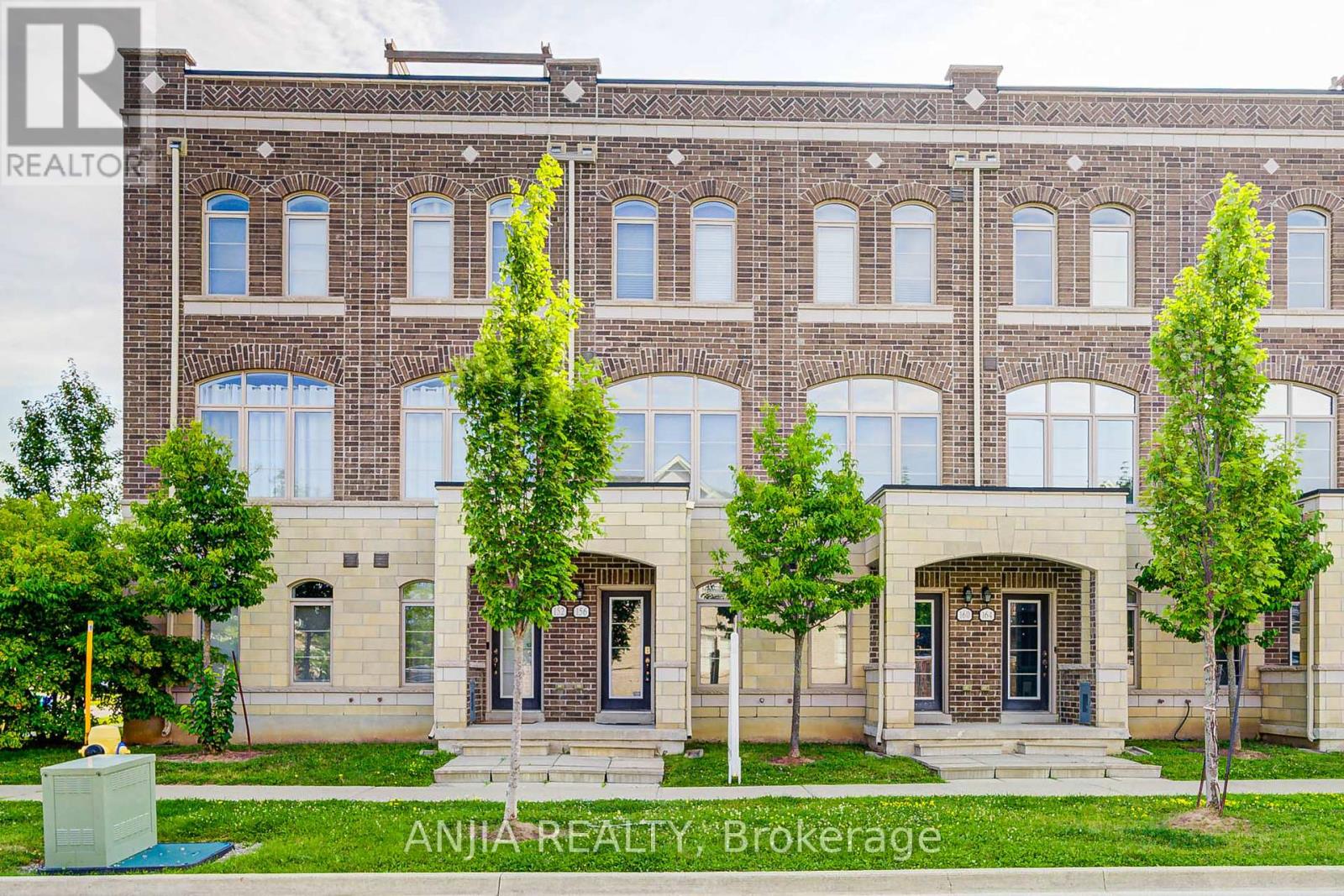 Photo 1 of 156 Glad Park Avenue, Whitchurchstouffville ON
