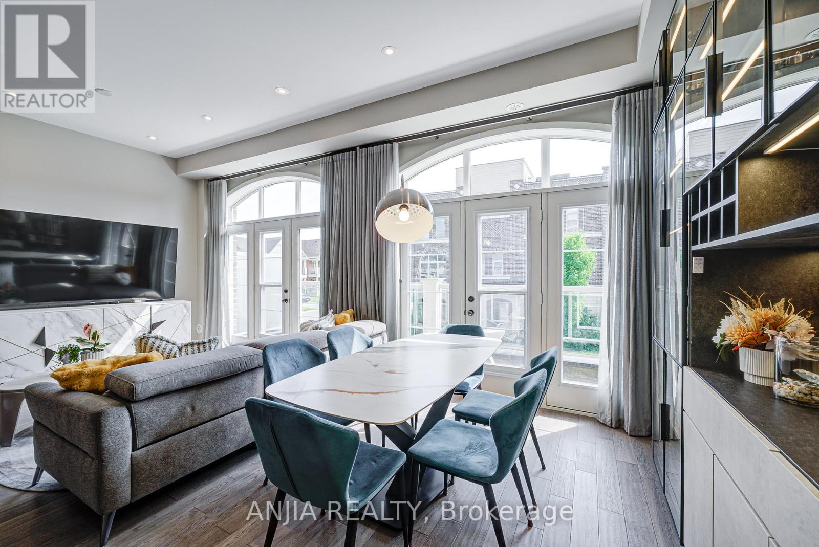 Photo 22 of 156 Glad Park Avenue, Whitchurchstouffville ON