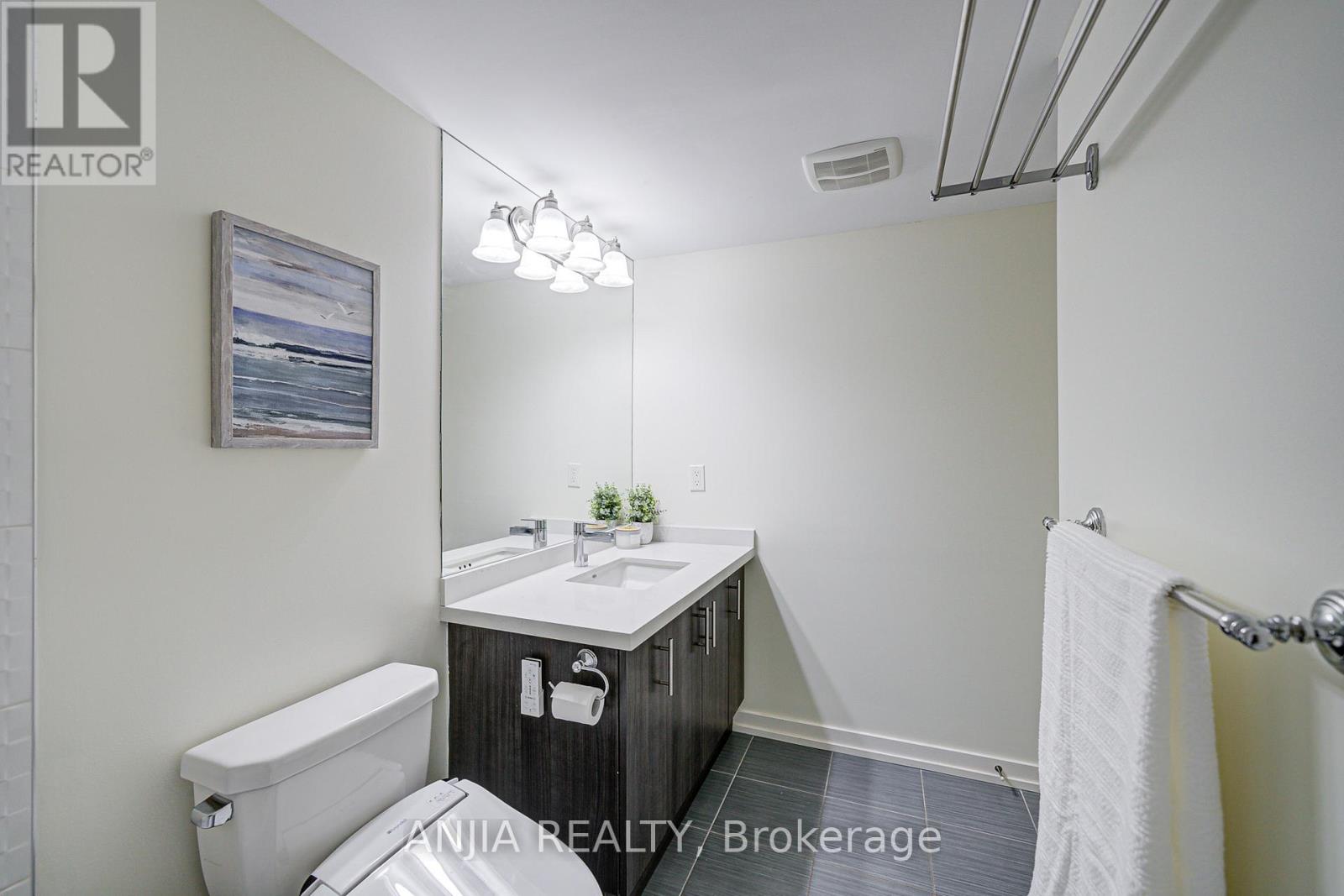 Photo 39 of 156 Glad Park Avenue, Whitchurchstouffville ON