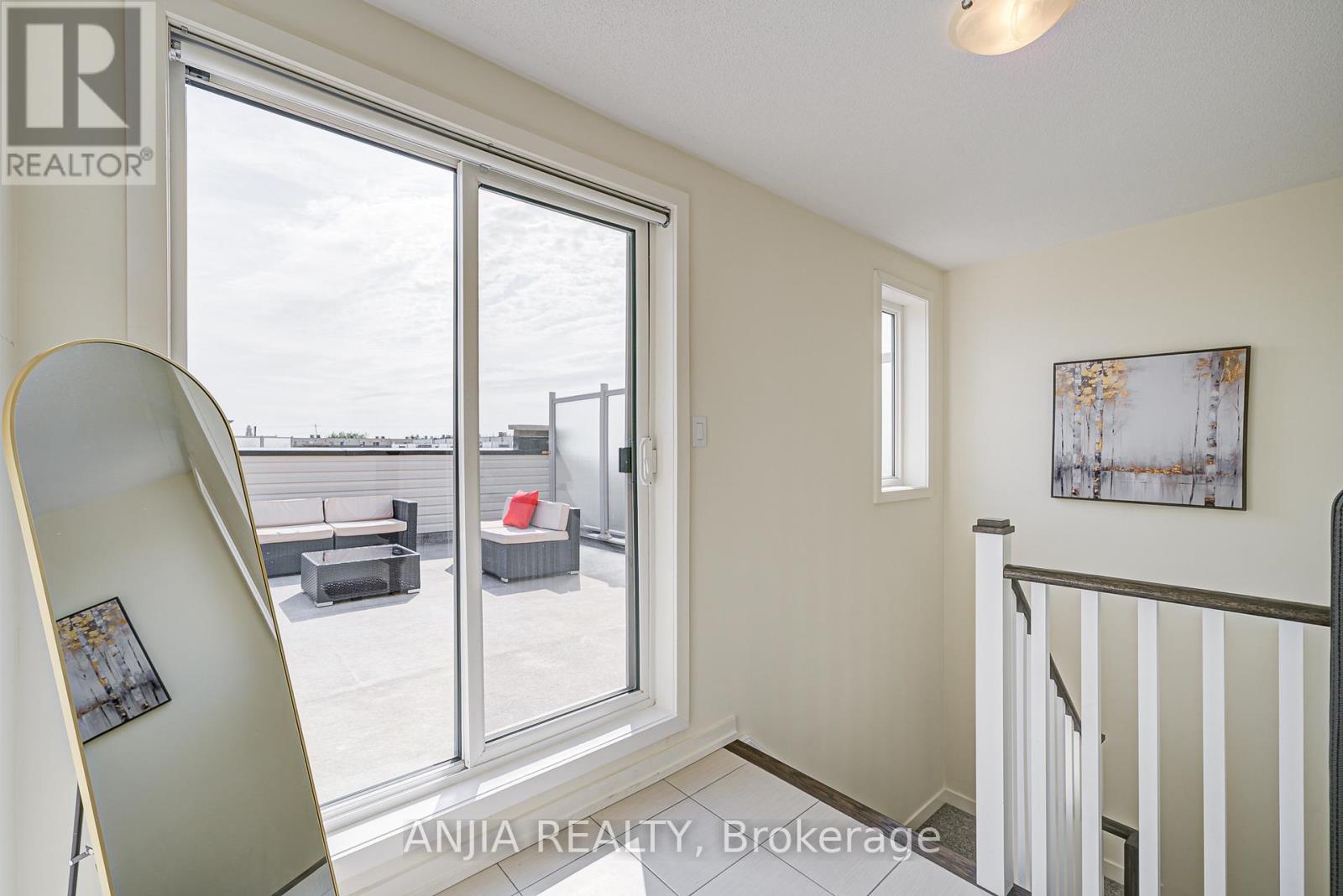 Photo 42 of 156 Glad Park Avenue, Whitchurchstouffville ON