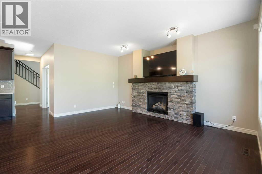 Single Family House for Sale in  Sherwood Mount NW Sherwood Calgary 