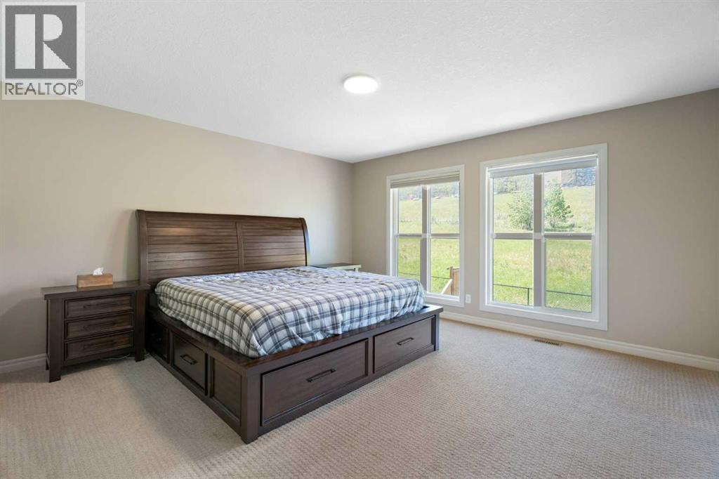 Single Family House for Sale in  Sherwood Mount NW Sherwood Calgary 