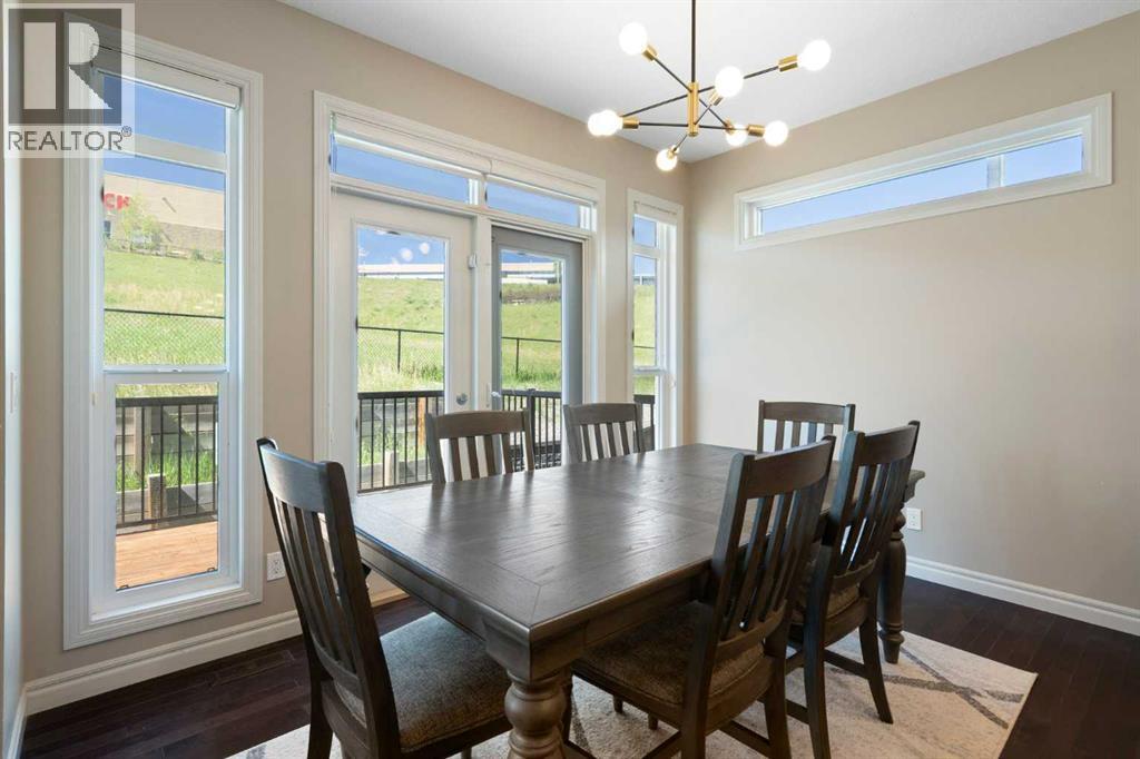Single Family House for Sale in  Sherwood Mount NW Sherwood Calgary 
