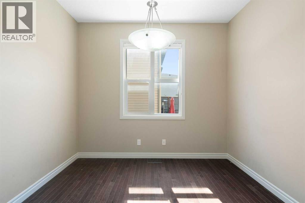 Single Family House for Sale in  Sherwood Mount NW Sherwood Calgary 