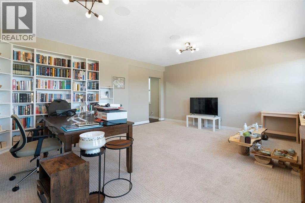 Single Family House for Sale in  Sherwood Mount NW Sherwood Calgary 
