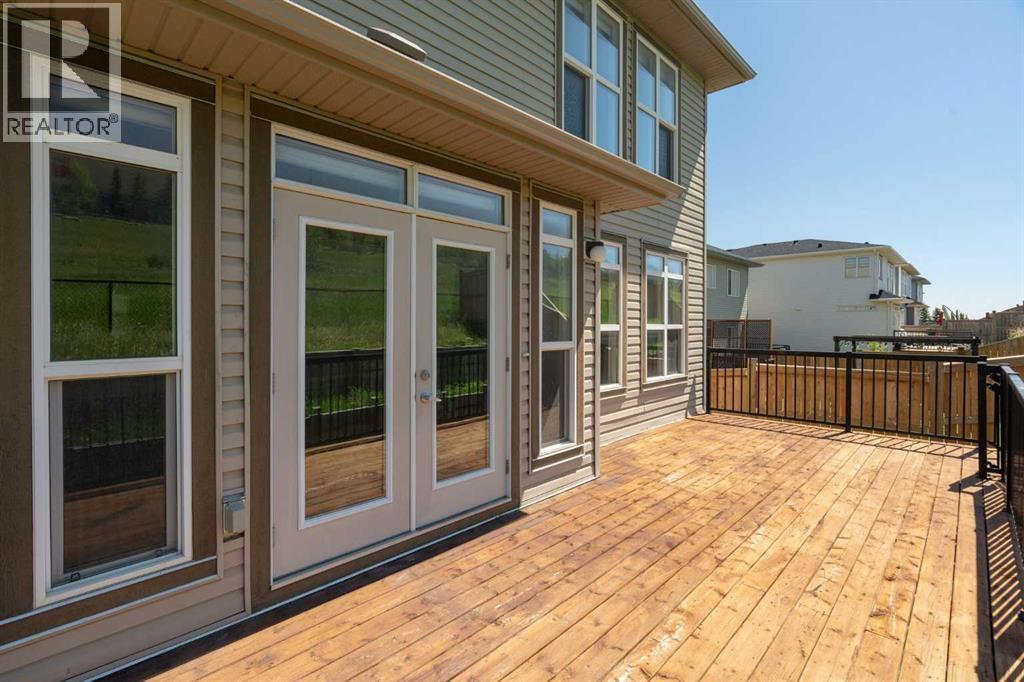 Single Family House for Sale in  Sherwood Mount NW Sherwood Calgary 