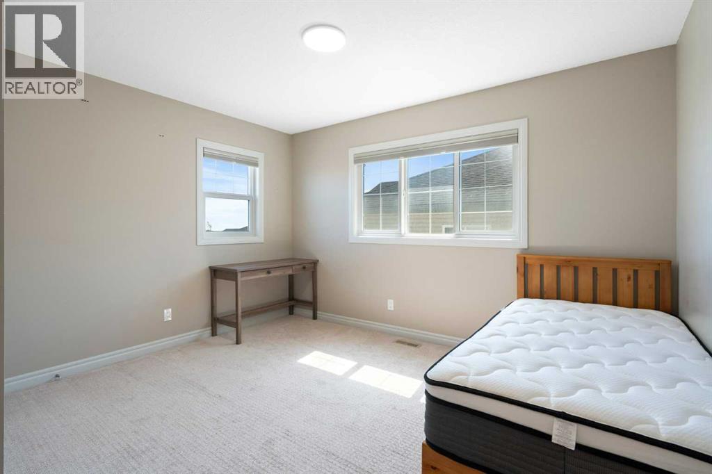 Single Family House for Sale in  Sherwood Mount NW Sherwood Calgary 