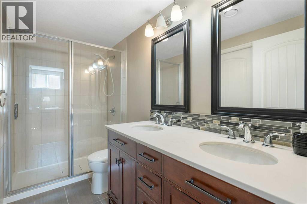 Single Family House for Sale in  Sherwood Mount NW Sherwood Calgary 