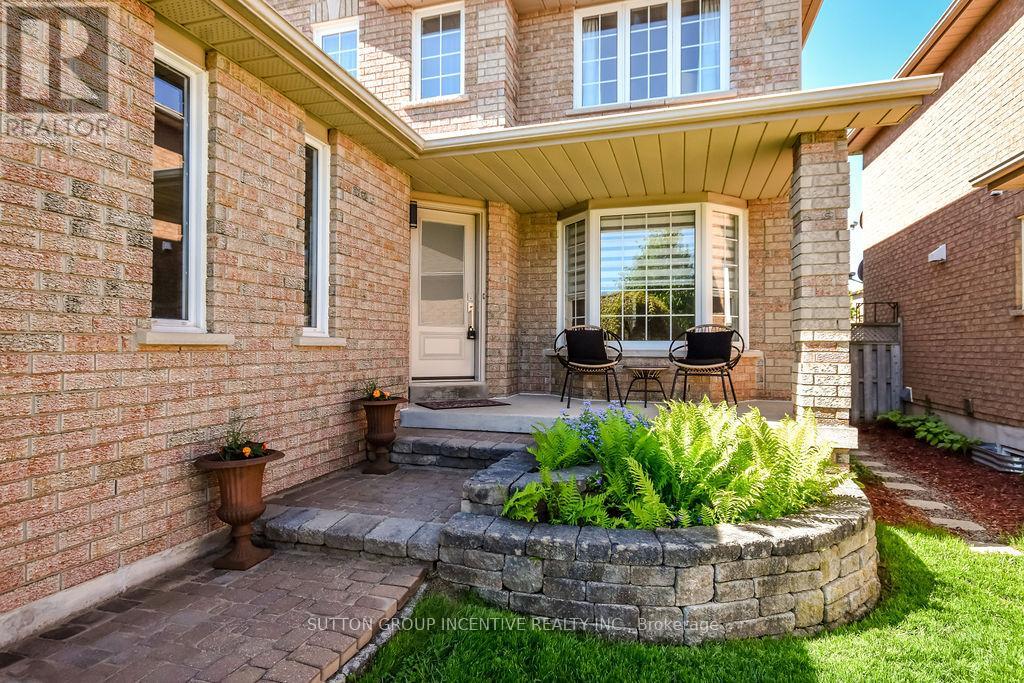 Photo 2 of 53 Taylor Drive, Barrie ON
