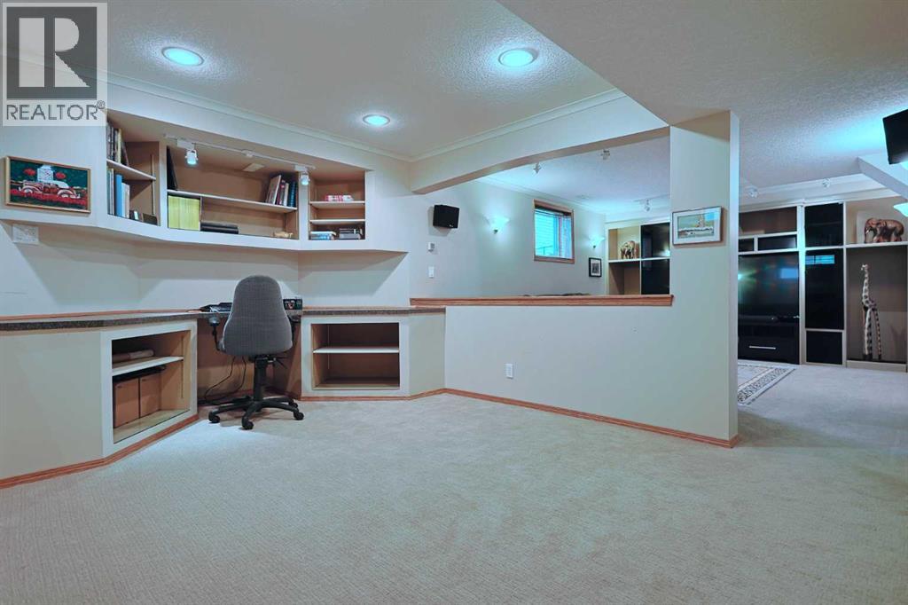 Photo 31 of 116 Hampshire Grove Nw, Calgary AB