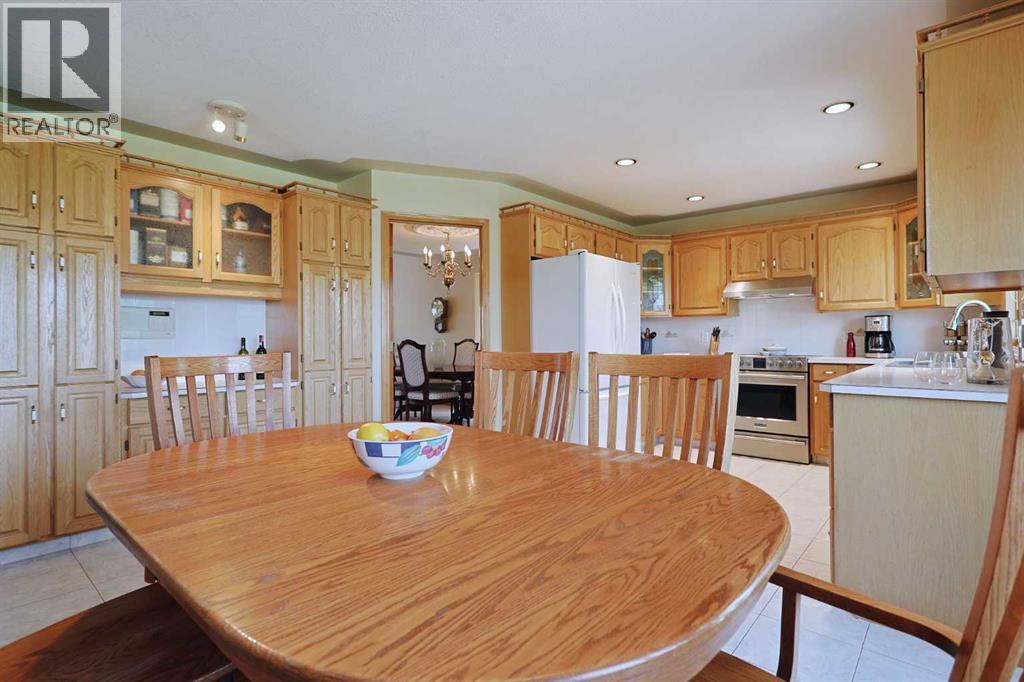 Photo 11 of 116 Hampshire Grove Nw, Calgary AB