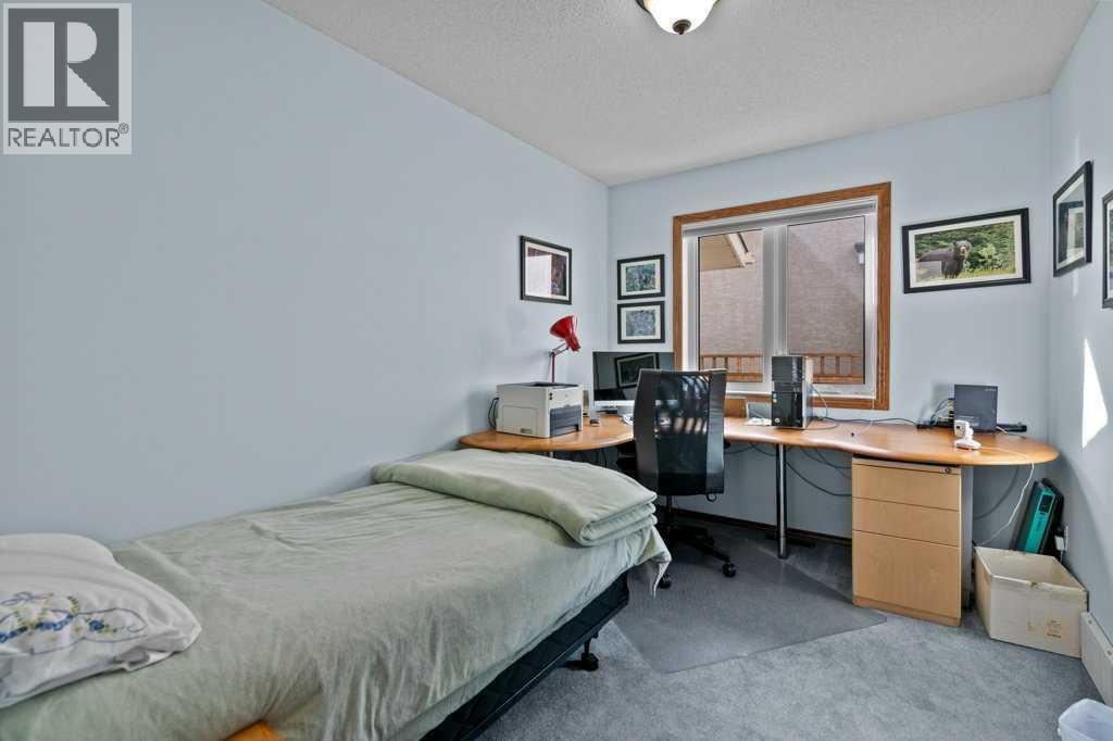 Photo 24 of 179 Douglasbank Drive Se, Calgary AB