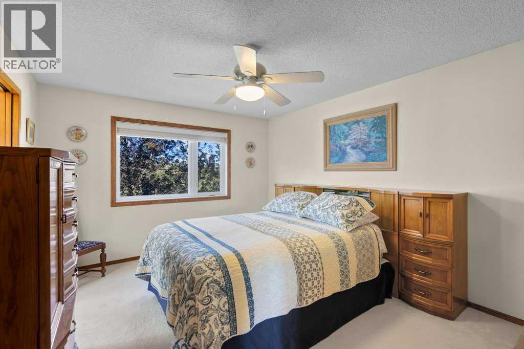 Photo 25 of 179 Douglasbank Drive Se, Calgary AB