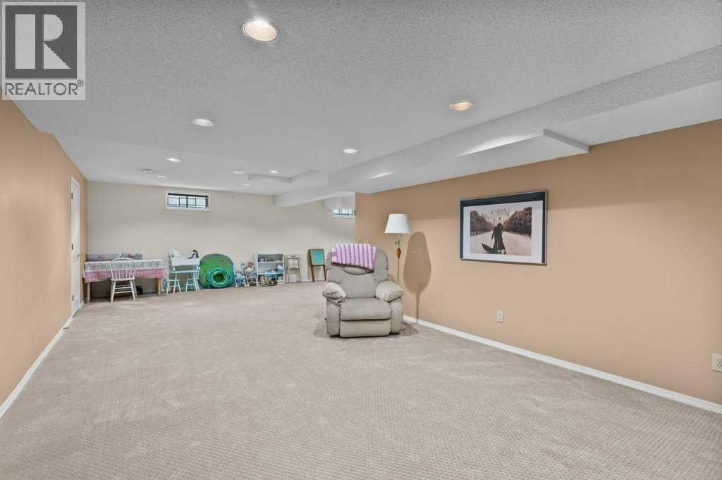 Photo 37 of 179 Douglasbank Drive Se, Calgary AB