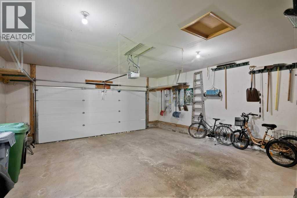 Photo 40 of 179 Douglasbank Drive Se, Calgary AB