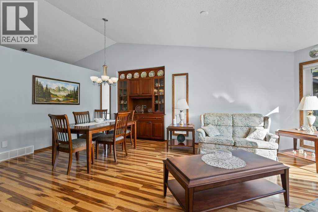 Photo 5 of 179 Douglasbank Drive Se, Calgary AB