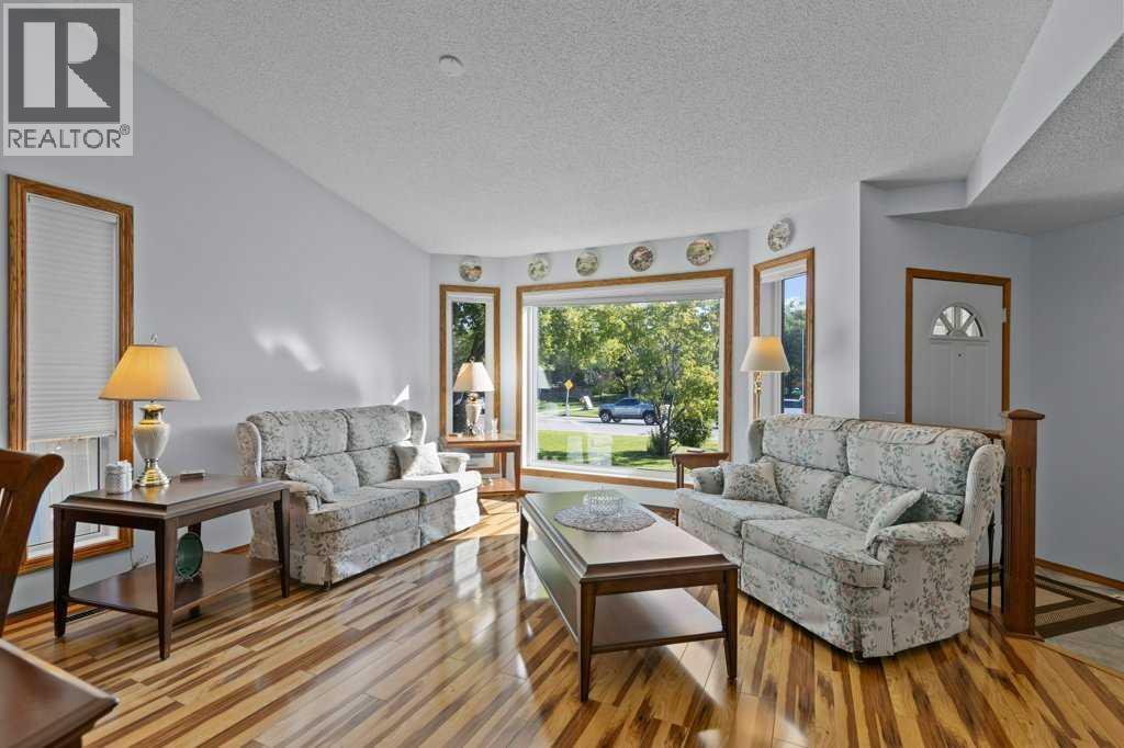 Photo 7 of 179 Douglasbank Drive Se, Calgary AB